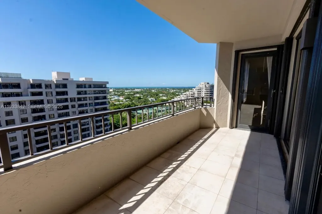 251 Crandon Boulevard Key Biscayne FL 33149