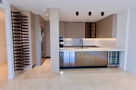 251 Crandon Boulevard Key Biscayne FL 33149