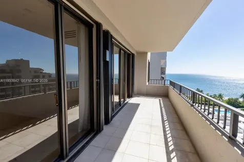 251 Crandon Boulevard Key Biscayne FL 33149