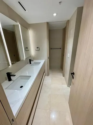 251 Crandon Boulevard Key Biscayne FL 33149