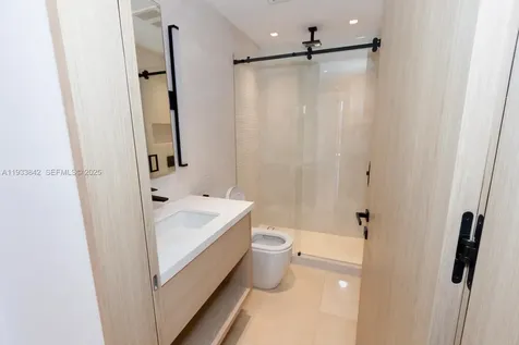 251 Crandon Boulevard Key Biscayne FL 33149