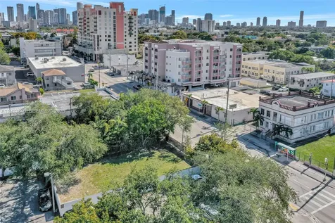 1471 SW 1st Street Miami FL 33135