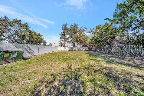 1471 SW 1st Street Miami FL 33135