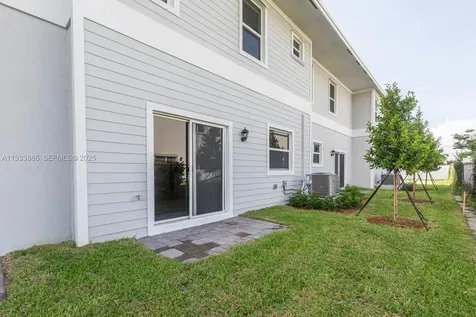 1780 SE 9th Avenue Homestead FL 33034