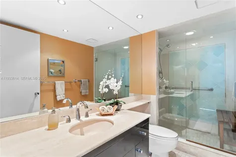 19667 Turnberry Way Aventura FL 33180