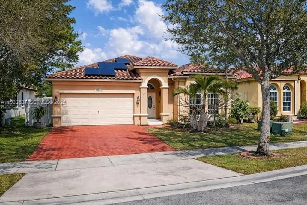 13877 SW 50th Street Miramar FL 33027
