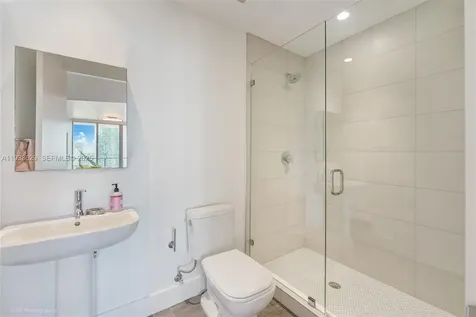 2900 NE 7th Avenue Miami FL 33137