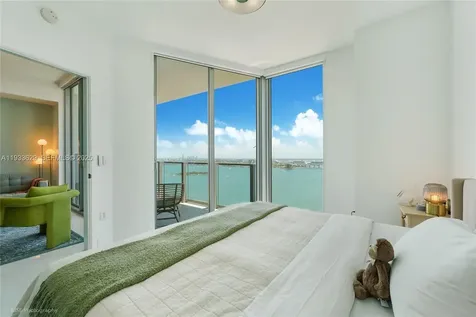 2900 NE 7th Avenue Miami FL 33137