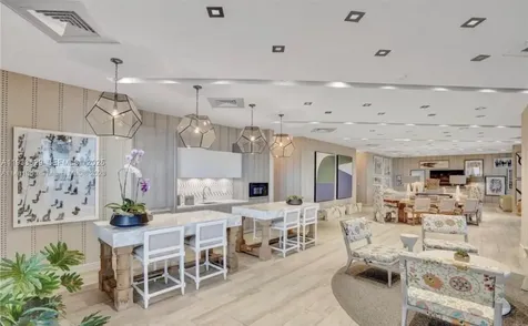 2900 NE 7th Avenue Miami FL 33137