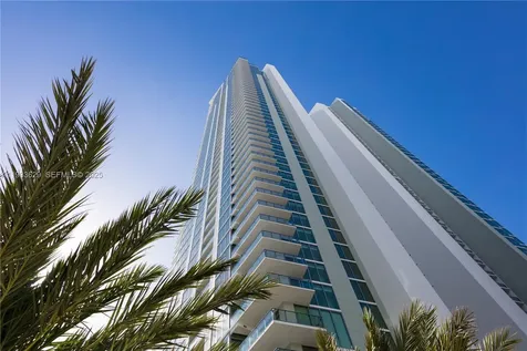 2900 NE 7th Avenue Miami FL 33137