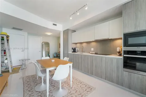 2900 NE 7th Avenue Miami FL 33137