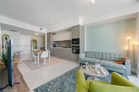2900 NE 7th Avenue Miami FL 33137