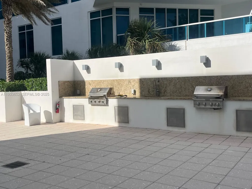 2751 S Ocean Drive Hollywood FL 33019