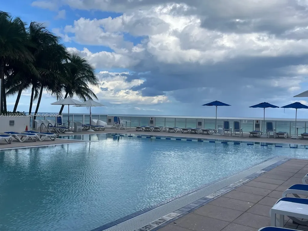 2751 S Ocean Drive Hollywood FL 33019