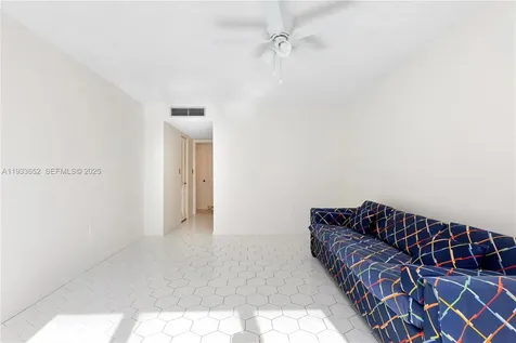 2751 S Ocean Drive Hollywood FL 33019