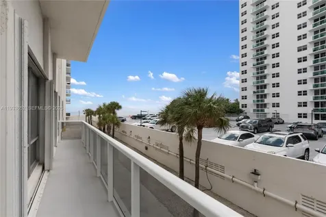 2751 S Ocean Drive Hollywood FL 33019