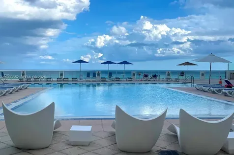 2751 S Ocean Drive Hollywood FL 33019