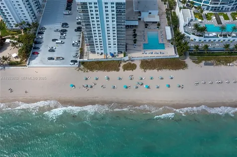 2751 S Ocean Drive Hollywood FL 33019