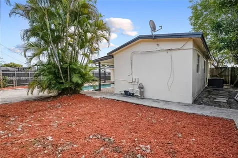 6841 Raleigh Street Hollywood FL 33024