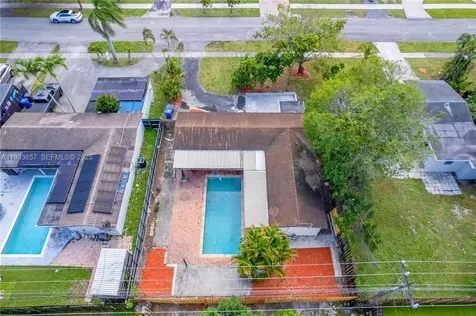 6841 Raleigh Street Hollywood FL 33024