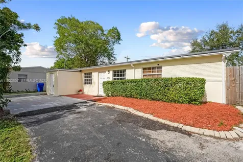 6841 Raleigh Street Hollywood FL 33024