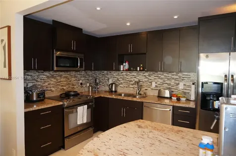 19390 Collins Avenue Sunny Isles Beach FL 33160