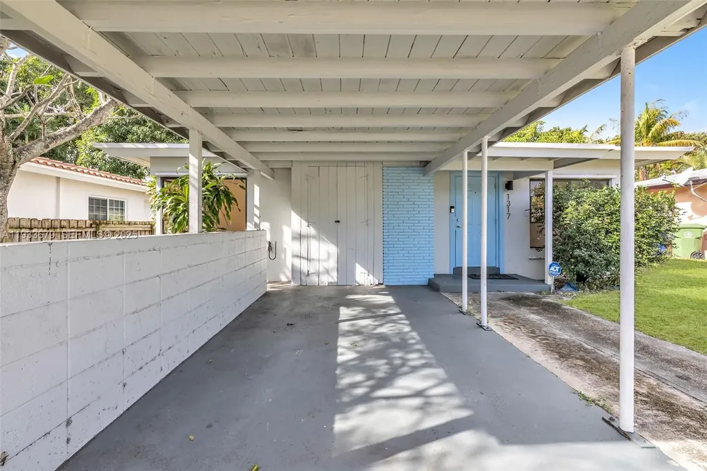 1317 NW 7th Terrace Fort Lauderdale FL 33311