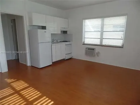 6950 Byron Avenue Miami Beach FL 33141