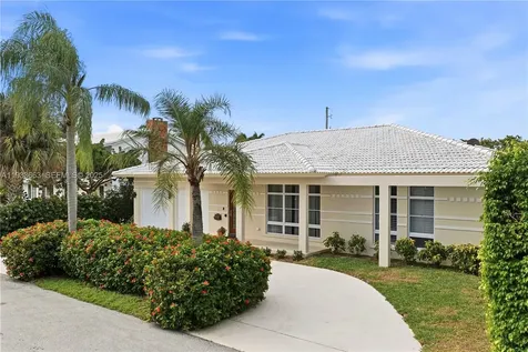 2607 Holy Cross Lane Lake Worth FL 33460