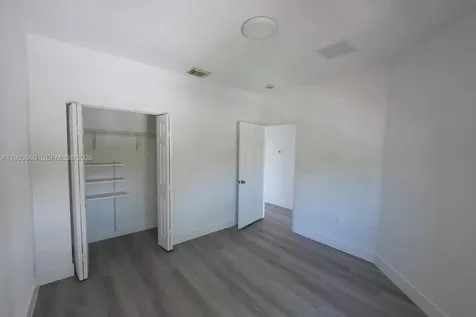 8836 SW 221 Terrace Miami FL 33190
