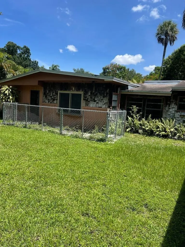 2913 Riverland Road Fort Lauderdale FL 33312