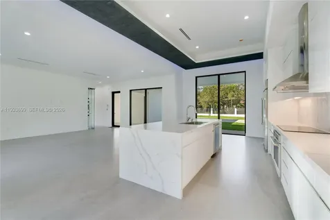 10398 SW 64th Street Miami FL 33173