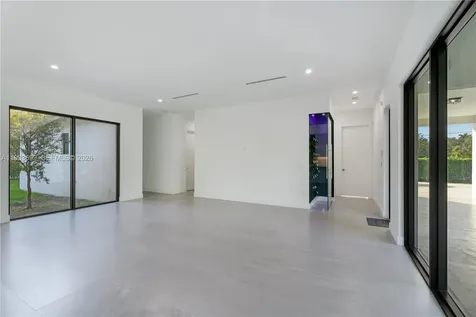 10398 SW 64th Street Miami FL 33173