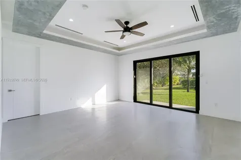 10398 SW 64th Street Miami FL 33173