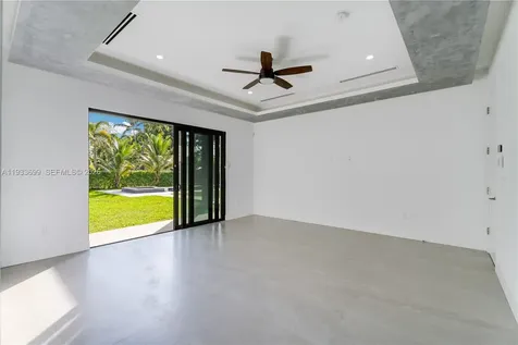 10398 SW 64th Street Miami FL 33173