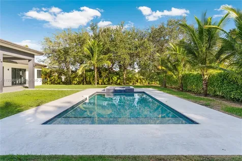 10398 SW 64th Street Miami FL 33173