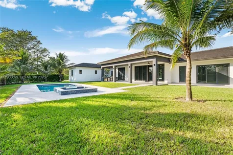 10398 SW 64th Street Miami FL 33173