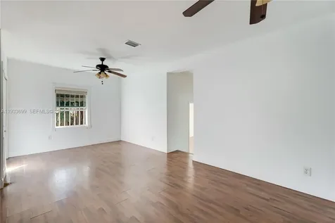 10398 SW 64th Street Miami FL 33173