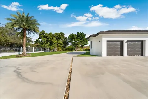 10398 SW 64th Street Miami FL 33173