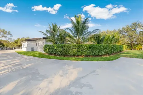 10398 SW 64th Street Miami FL 33173