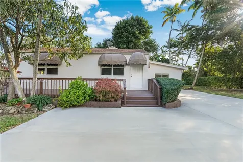 10398 SW 64th Street Miami FL 33173