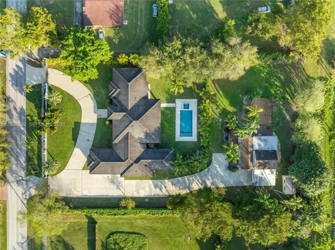 10398 SW 64th Street Miami FL 33173