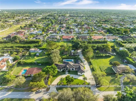 10398 SW 64th Street Miami FL 33173