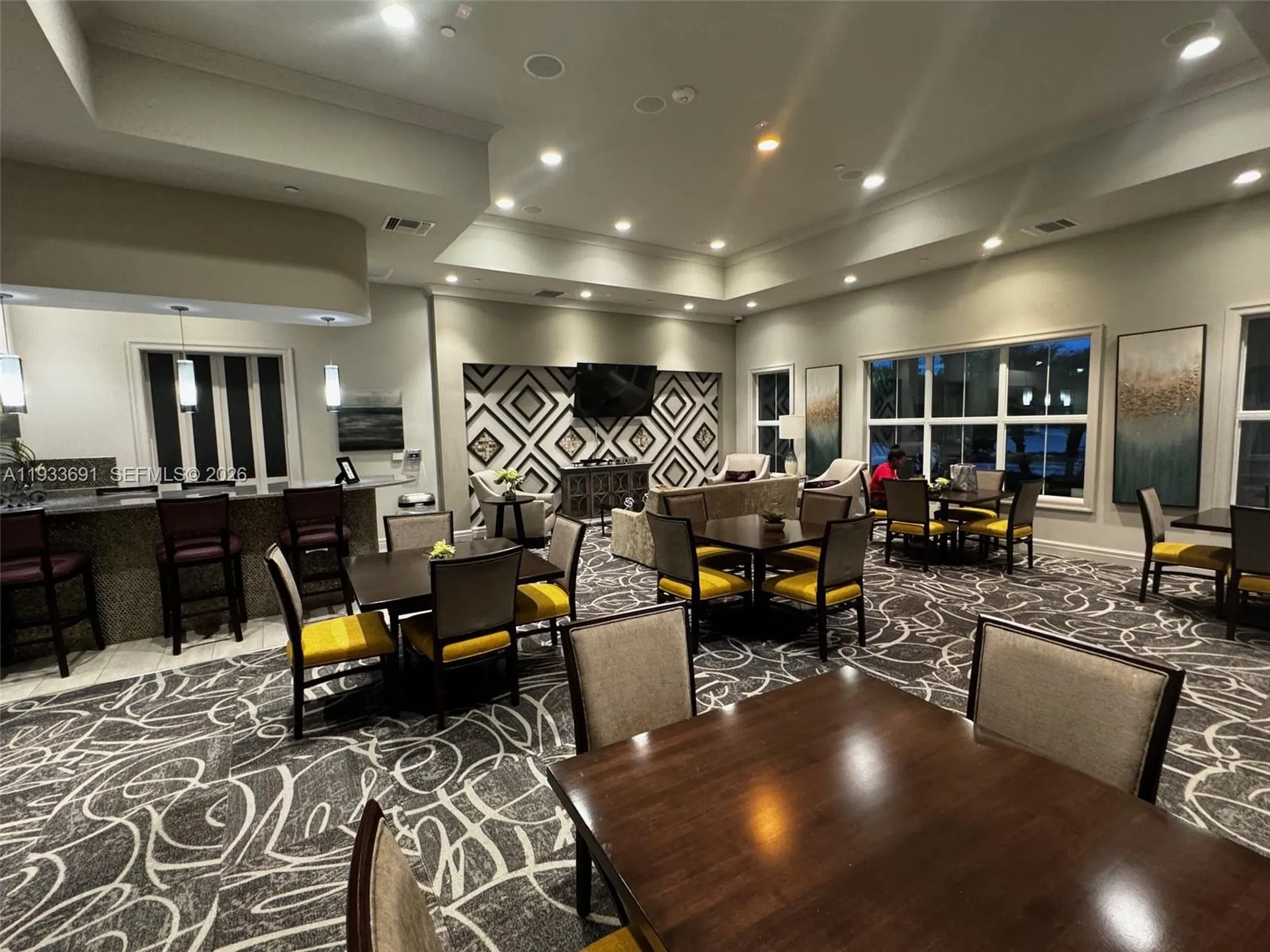 950 Hillcrest Drive Hollywood FL 33021