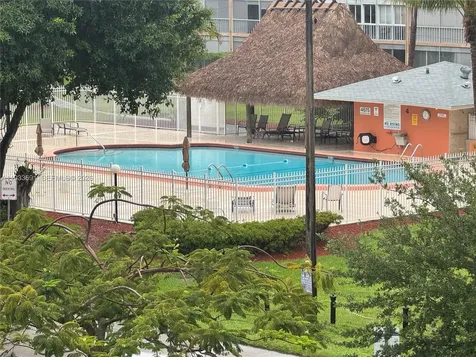 950 Hillcrest Drive Hollywood FL 33021