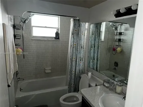 950 Hillcrest Drive Hollywood FL 33021