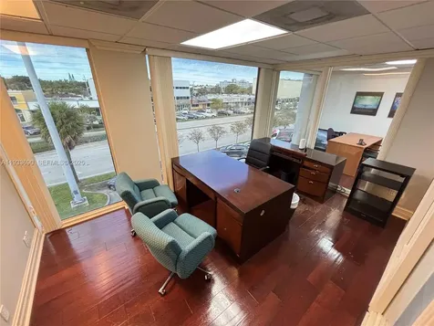 2740 E Oakland Park Boulevard Fort Lauderdale FL 33306