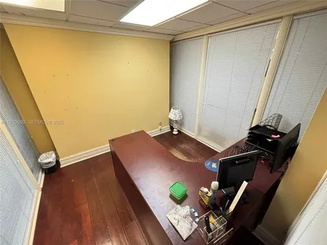2740 E Oakland Park Boulevard Fort Lauderdale FL 33306
