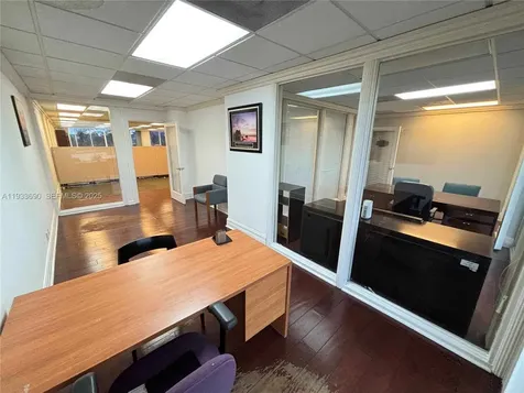 2740 E Oakland Park Boulevard Fort Lauderdale FL 33306