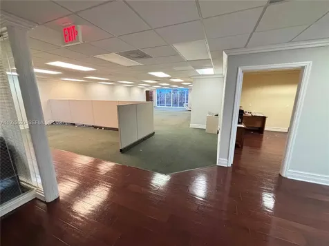 2740 E Oakland Park Boulevard Fort Lauderdale FL 33306